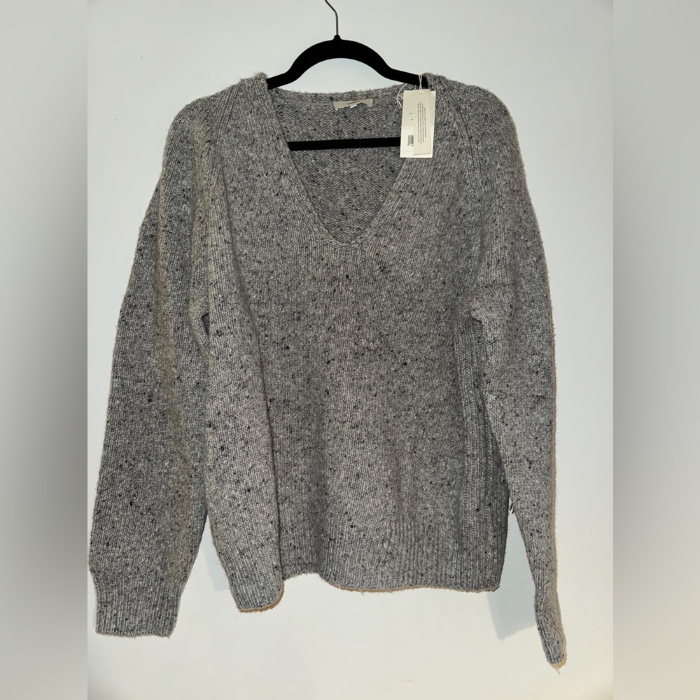 NWT Vince Charcoal V-Neck Wool Women's Sweater